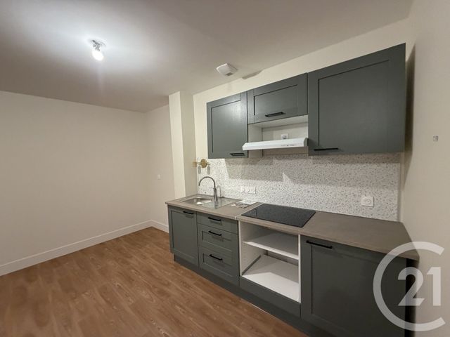 Appartement T2 &agrave; louer - 2 pi&egrave;ces - 62,10 m2 - Chateauroux - 36 - CENTRE