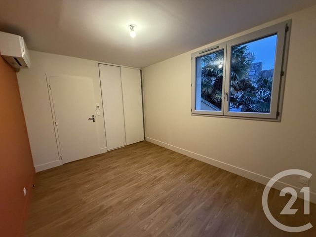 Appartement T2 &agrave; louer - 2 pi&egrave;ces - 62,10 m2 - Chateauroux - 36 - CENTRE