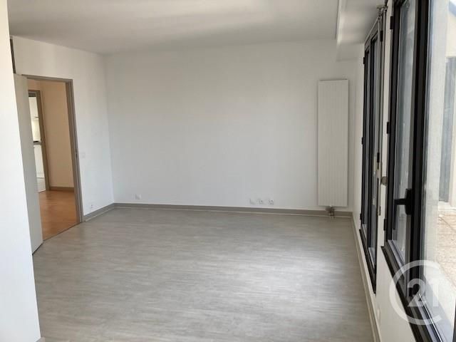 Appartement a louer suresnes - 3 pièce(s) - 99.1 m2 - Surfyn