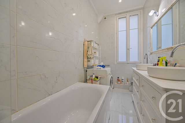 Appartement T4 à vendre - 4 pièces - 93,43 m2 - Paris - 75016 - ILE-DE-FRANCE