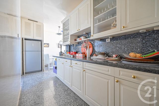 Appartement F5 &agrave; vendre - 5 pi&egrave;ces - 134,09 m2 - Paris - 75016 - ILE-DE-FRANCE