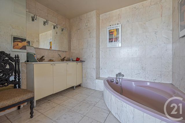 Appartement F5 &agrave; vendre - 5 pi&egrave;ces - 134,09 m2 - Paris - 75016 - ILE-DE-FRANCE