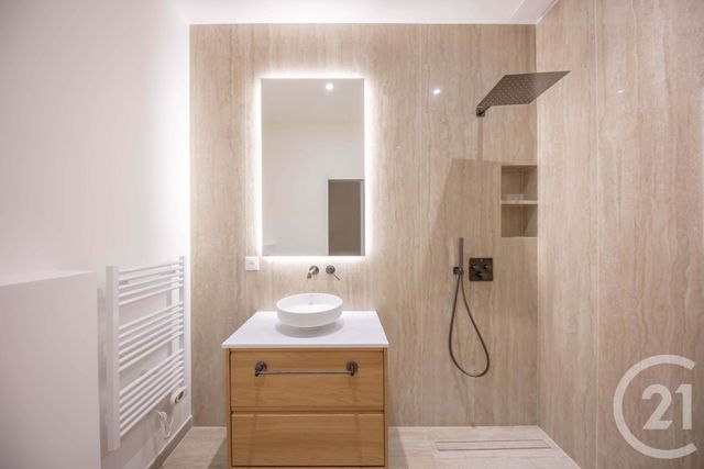 Appartement F5 &agrave; louer - 5 pi&egrave;ces - 134,03 m2 - Paris - 75016 - ILE-DE-FRANCE