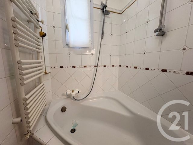 Appartement F5 &agrave; louer - 5 pi&egrave;ces - 108,01 m2 - Paris - 75016 - ILE-DE-FRANCE
