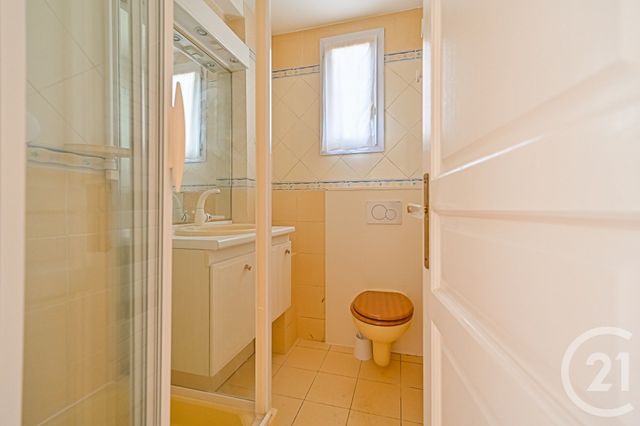 Appartement F5 &agrave; louer - 5 pi&egrave;ces - 108,01 m2 - Paris - 75016 - ILE-DE-FRANCE