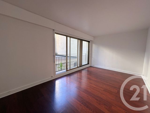 Appartement Studio à louer PARIS