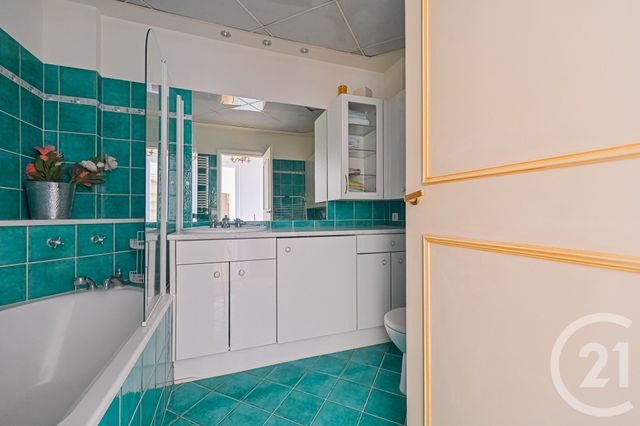 Appartement F3 &agrave; louer - 3 pi&egrave;ces - 121,32 m2 - Paris - 75016 - ILE-DE-FRANCE