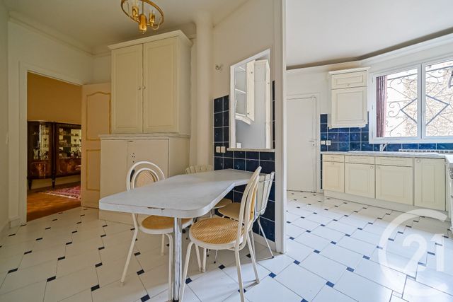 Appartement F3 &agrave; louer - 3 pi&egrave;ces - 121,32 m2 - Paris - 75016 - ILE-DE-FRANCE