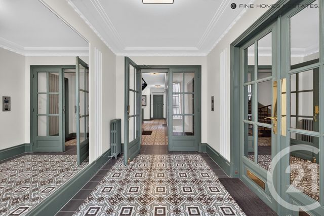 Appartement &agrave; vendre - 5 pi&egrave;ces - 113,69 m2 - Paris - 75016 - ILE-DE-FRANCE