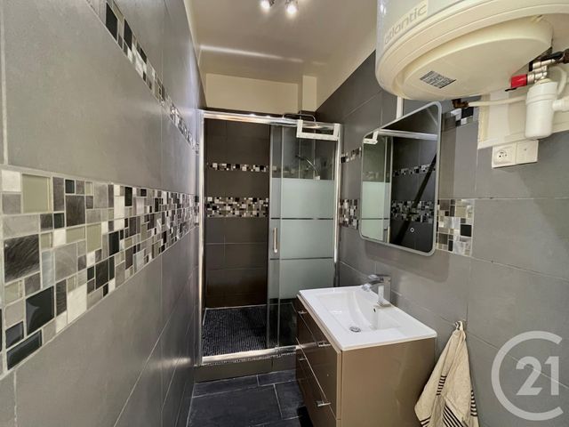Appartement F3 &agrave; louer - 3 pi&egrave;ces - 63,46 m2 - Paris - 75016 - ILE-DE-FRANCE
