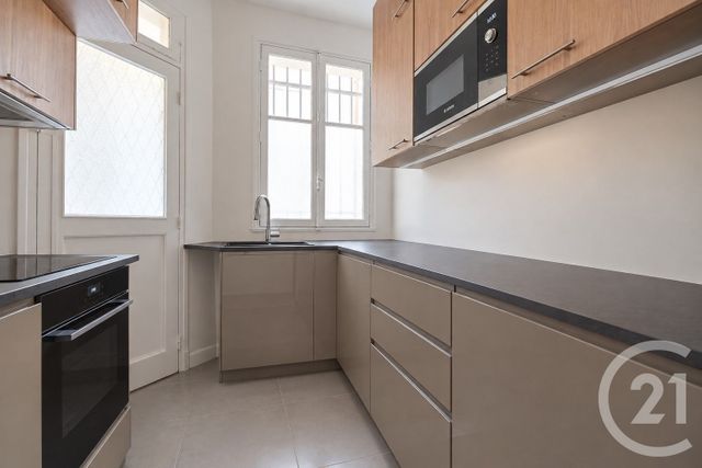 Appartement F5 &agrave; louer - 5 pi&egrave;ces - 104,94 m2 - Paris - 75016 - ILE-DE-FRANCE