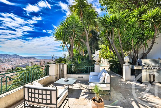 Maison à vendre - 7 pièces - 262,39 m2 - Nice - 06 - PROVENCE-ALPES-COTE-D-AZUR
