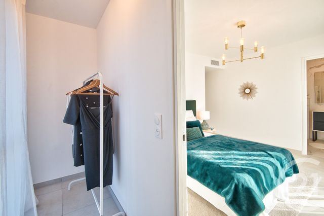 Appartement F4 &agrave; vendre - 4 pi&egrave;ces - 139,62 m2 - St Laurent Du Var - 06 - PROVENCE-ALPES-COTE-D-AZUR