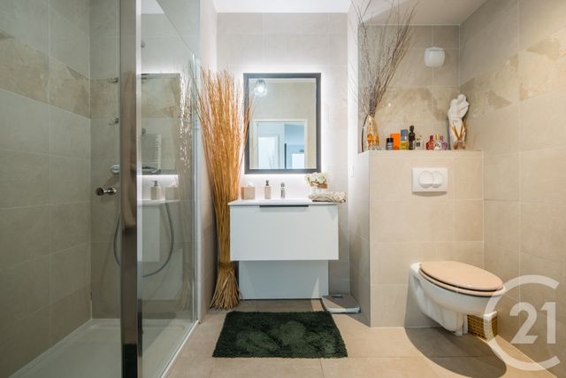 Appartement F3 &agrave; vendre - 3 pi&egrave;ces - 63 m2 - Villeneuve Loubet - 06 - PROVENCE-ALPES-COTE-D-AZUR