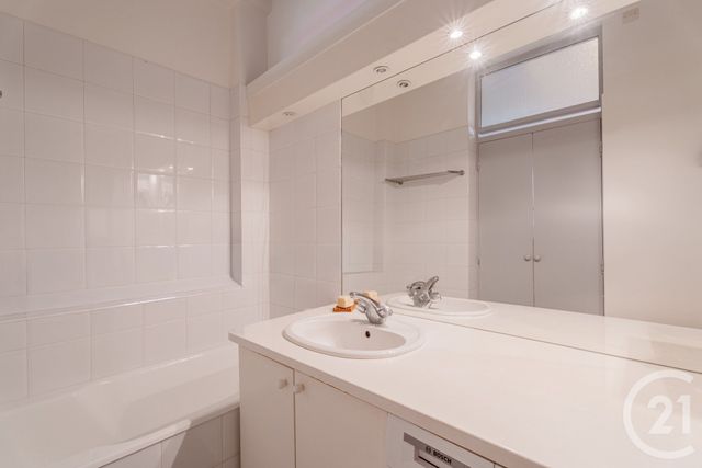Appartement F4 &agrave; vendre - 4 pi&egrave;ces - 102,60 m2 - Nice - 06 - PROVENCE-ALPES-COTE-D-AZUR