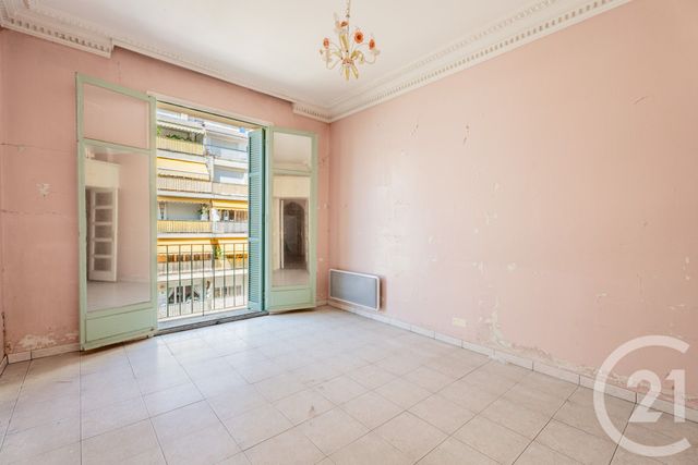 Appartement F2 &agrave; vendre - 2 pi&egrave;ces - 92,01 m2 - Nice - 06 - PROVENCE-ALPES-COTE-D-AZUR