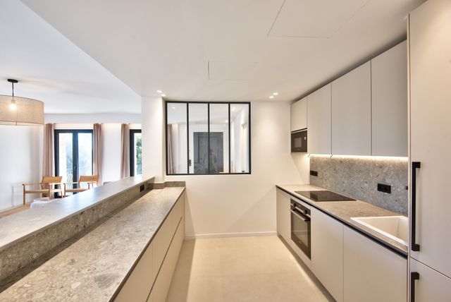 Maison à vendre - 7 pièces - 205,47 m2 - Nice - 06 - PROVENCE-ALPES-COTE-D-AZUR