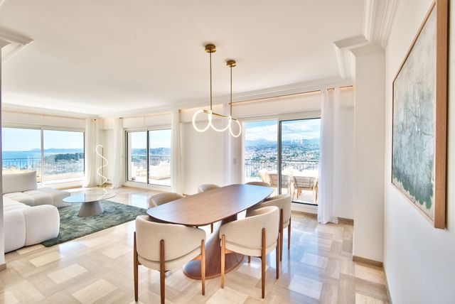 Appartement F5 à vendre - 5 pièces - 167,33 m2 - Nice - 06 - PROVENCE-ALPES-COTE-D-AZUR
