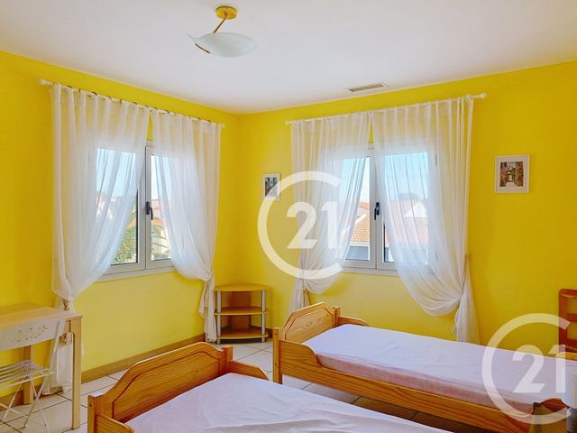 Maison à vendre - 5 pièces - 175 m2 - St Cyprien - 66 - LANGUEDOC-ROUSSILLON