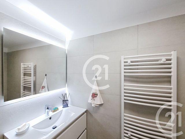 Appartement T4 à vendre - 4 pièces - 101 m2 - Canet En Roussillon - 66 - LANGUEDOC-ROUSSILLON