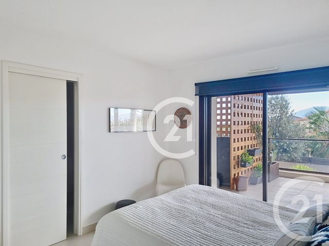 Appartement F4 à vendre - 4 pièces - 103,13 m2 - St Cyprien - 66 - LANGUEDOC-ROUSSILLON