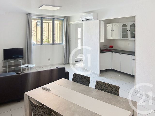 Maison &agrave; louer - 4 pi&egrave;ces - 62,35 m2 - Elne - 66 - LANGUEDOC-ROUSSILLON