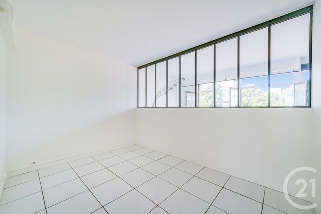 Appartement F3 &agrave; vendre - 3 pi&egrave;ces - 75,90 m2 - Villejuif - 94 - ILE-DE-FRANCE