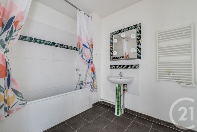 Appartement F3 &agrave; vendre - 3 pi&egrave;ces - 64,85 m2 - Aubervilliers - 93 - ILE-DE-FRANCE