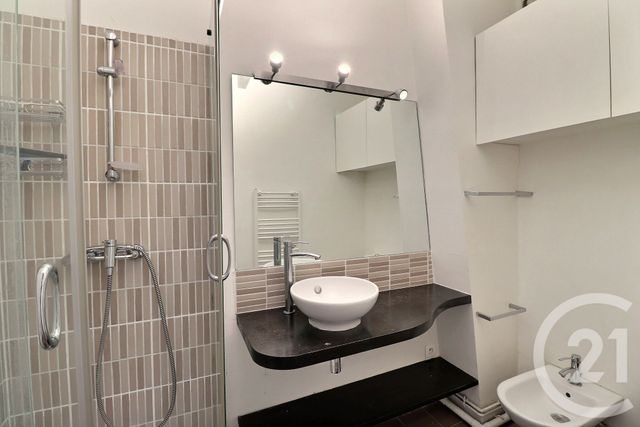 Appartement F2 à vendre - 2 pièces - 44,60 m2 - Paris - 75010 - ILE-DE-FRANCE