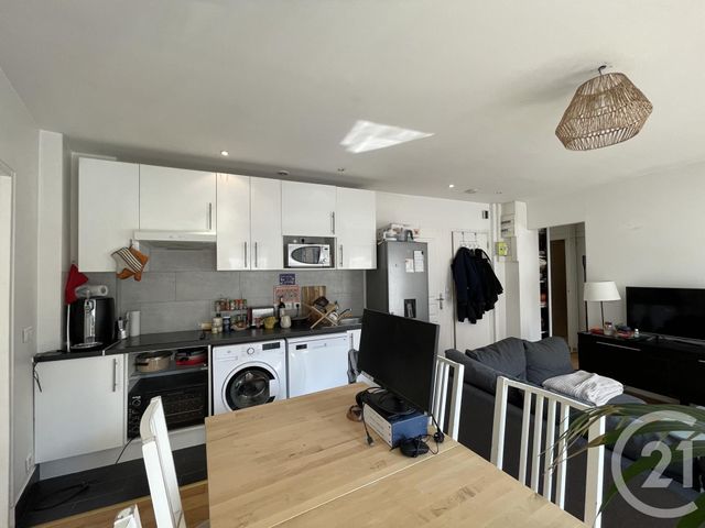 Appartement F3 &agrave; louer - 3 pi&egrave;ces - 58,34 m2 - Paris - 75011 - ILE-DE-FRANCE