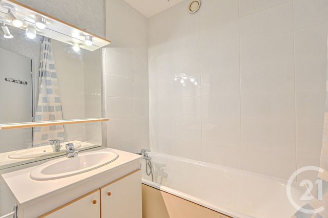 Appartement T2 à louer - 2 pièces - 58,65 m2 - Paris - 75013 - ILE-DE-FRANCE