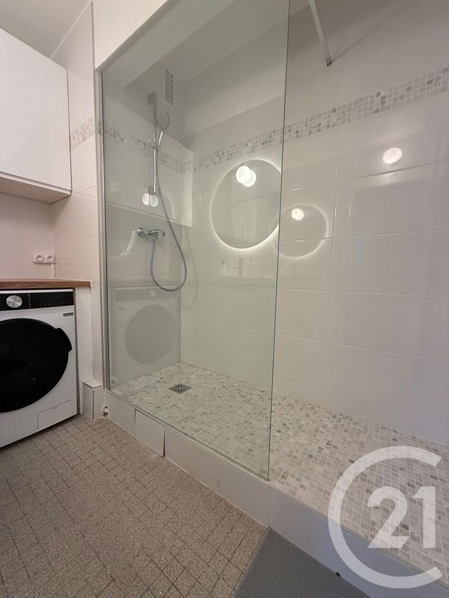 Appartement T2 &agrave; louer - 2 pi&egrave;ces - 42,45 m2 - Paris - 75013 - ILE-DE-FRANCE