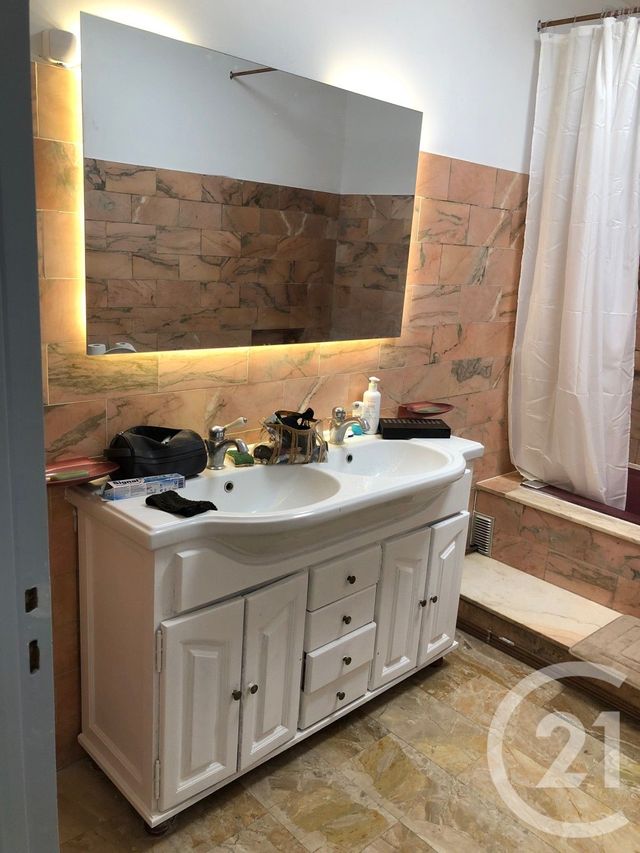 Maison &agrave; vendre - 13 pi&egrave;ces - 250 m2 - La Courneuve - 93 - ILE-DE-FRANCE