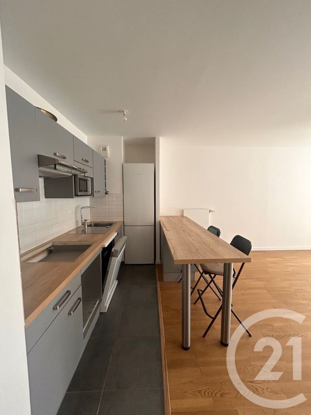 Appartement T3 &agrave; louer - 3 pi&egrave;ces - 61,12 m2 - Clichy - 92 - ILE-DE-FRANCE