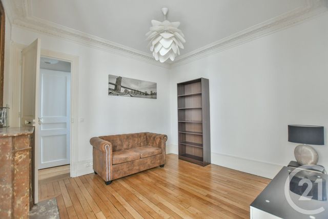 Appartement T4 &agrave; louer - 4 pi&egrave;ces - 70,06 m2 - Paris - 75013 - ILE-DE-FRANCE