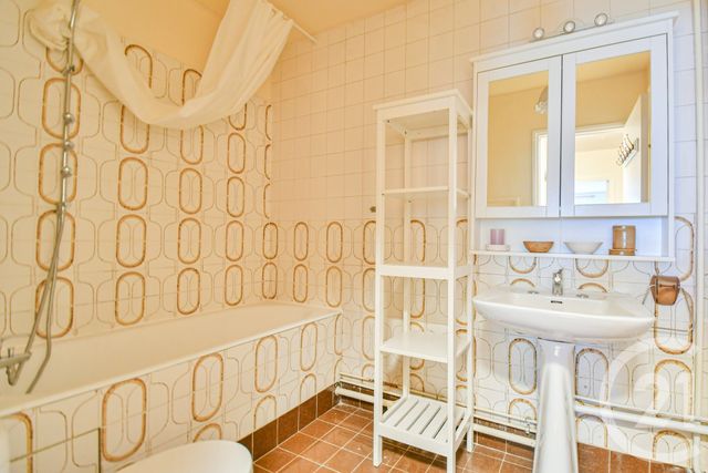 Appartement T1 &agrave; louer - 1 pi&egrave;ce - 28,70 m2 - Paris - 75013 - ILE-DE-FRANCE