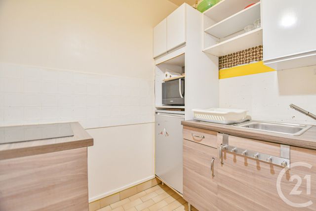 Appartement T1 &agrave; louer - 1 pi&egrave;ce - 28,70 m2 - Paris - 75013 - ILE-DE-FRANCE