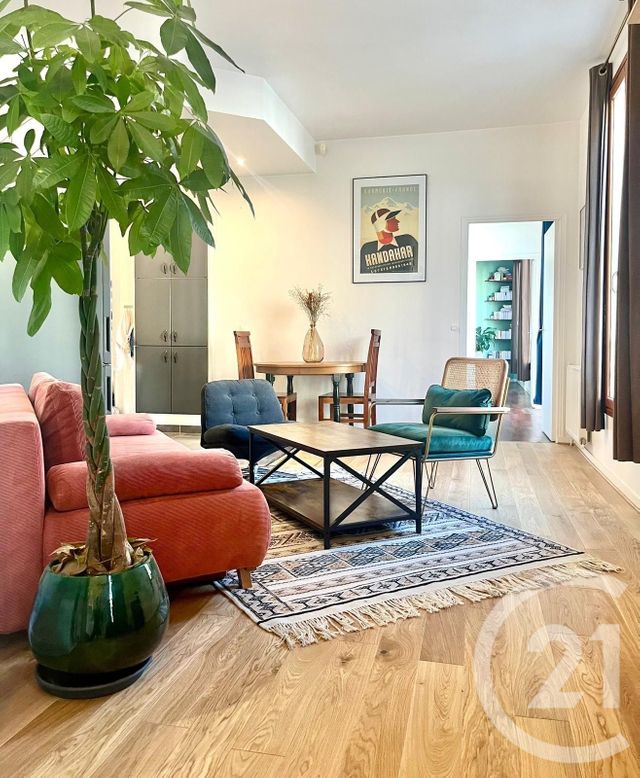 Appartement F3 &agrave; louer - 3 pi&egrave;ces - 64,09 m2 - Paris - 75011 - ILE-DE-FRANCE