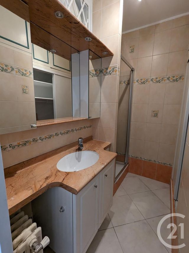 Appartement T2 &agrave; louer - 2 pi&egrave;ces - 44,89 m2 - Paris - 75019 - ILE-DE-FRANCE