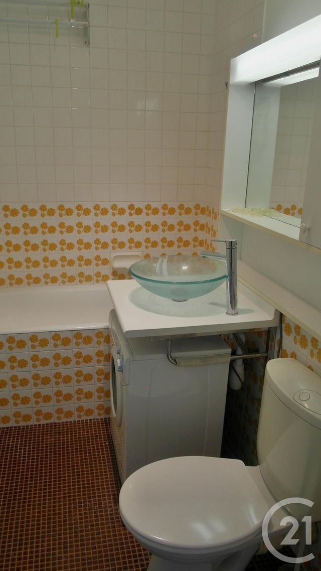 Appartement Studio &agrave; louer - 1 pi&egrave;ce - 24 m2 - Paris - 75011 - ILE-DE-FRANCE