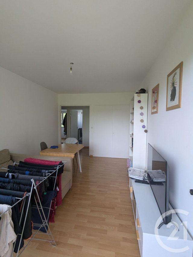 Appartement T2 &agrave; louer - 2 pi&egrave;ces - 40,90 m2 - Paris - 75019 - ILE-DE-FRANCE