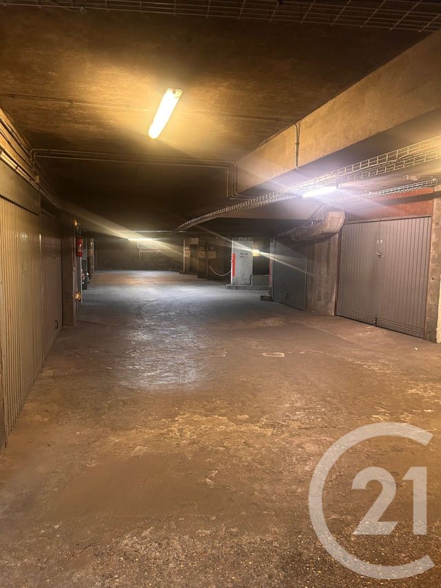 Parking &agrave; louer - 10 m2 - Paris - 75011 - ILE-DE-FRANCE