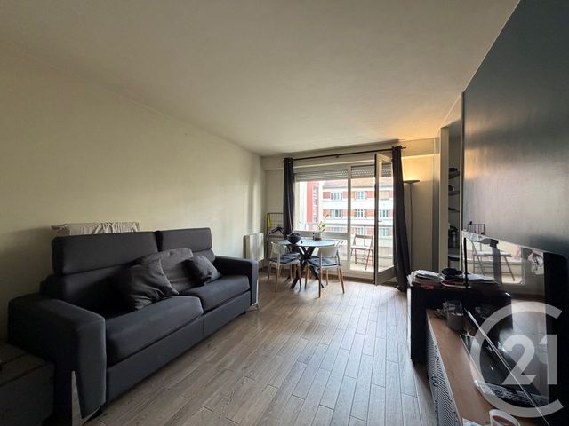 Appartement F1 &agrave; louer - 1 pi&egrave;ce - 30 m2 - Le Kremlin Bicetre - 94 - ILE-DE-FRANCE