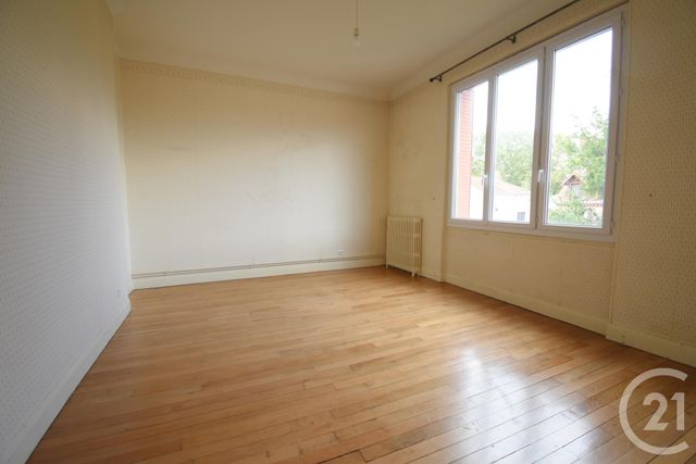 Appartement F3 à vendre - 3 pièces - 112,03 m2 - Vichy - 03 - AUVERGNE