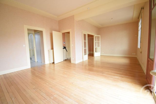 Appartement F3 à vendre - 3 pièces - 112,03 m2 - Vichy - 03 - AUVERGNE