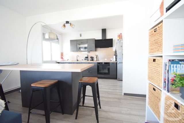 Appartement T3 à vendre - 3 pièces - 70,41 m2 - Vichy - 03 - AUVERGNE