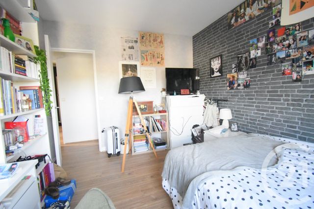 Appartement T3 à vendre - 3 pièces - 70,41 m2 - Vichy - 03 - AUVERGNE