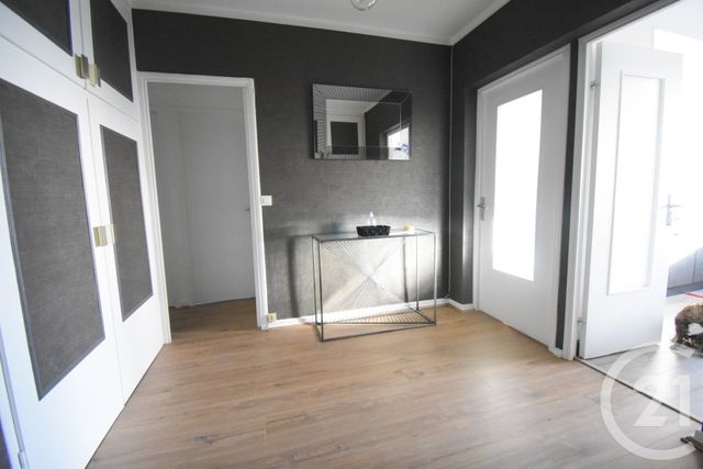 Appartement T3 à vendre - 3 pièces - 70,41 m2 - Vichy - 03 - AUVERGNE