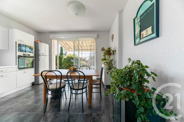 Maison à vendre - 7 pièces - 214,75 m2 - Bellerive Sur Allier - 03 - AUVERGNE