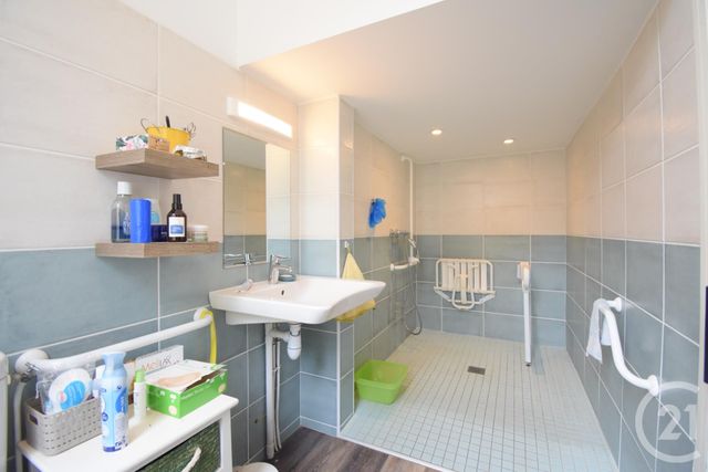 Maison à vendre - 8 pièces - 181,33 m2 - St Germain Des Fosses - 03 - AUVERGNE